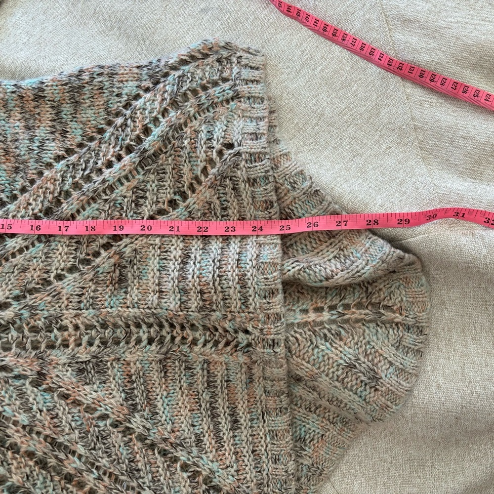 KERISMA Open Knit Long Sleeved Asymmetrical Sweater - Picture 5 of 9